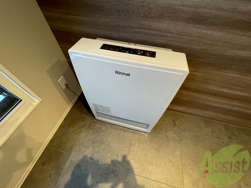 その他　暖房です。冬場の寒い日でも安心ですね～