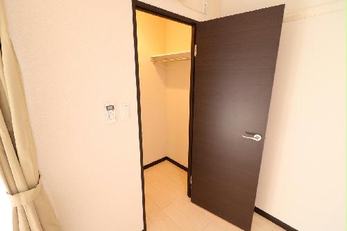 収納　大切な衣類を収納出来るクローゼットを完備！