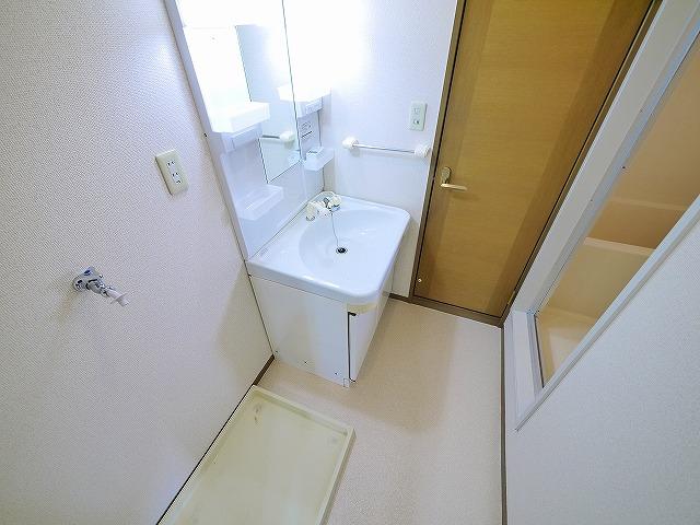 洗面設備　洗面所です