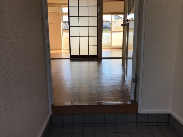 玄関　玄関（イメージ）