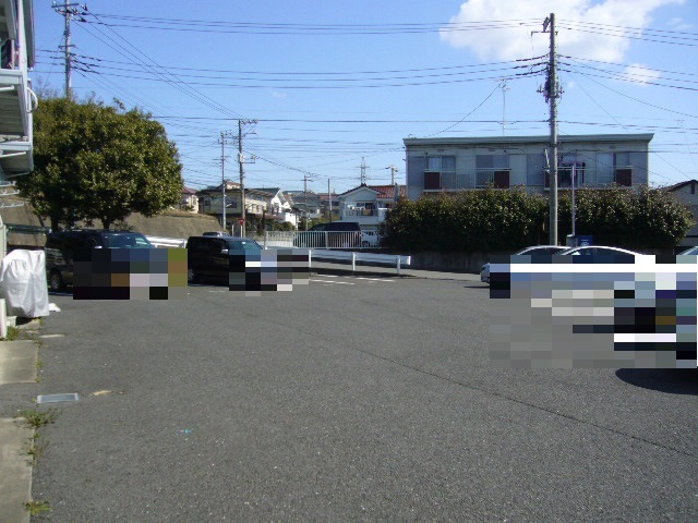 駐車場　駐車場（要空き確認）