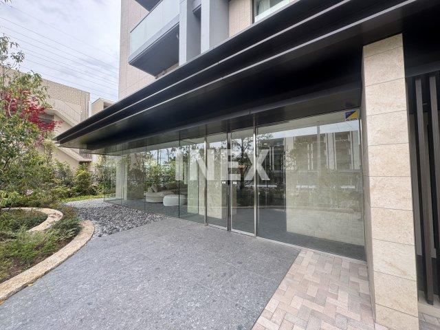 エントランス　パントリー（キッチン）