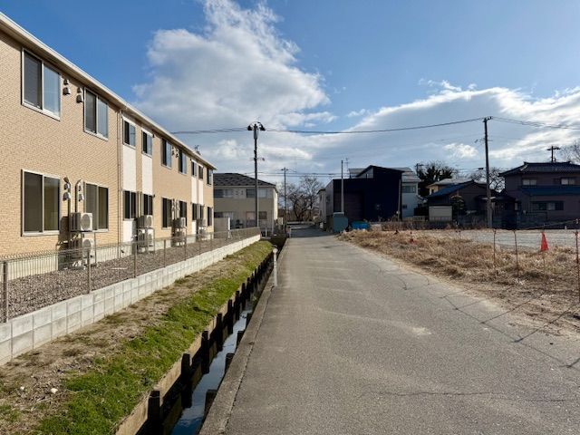 その他　建物南側道路（その他）まで0m