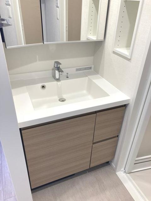 洗面設備　※写真は同タイプ住戸です。