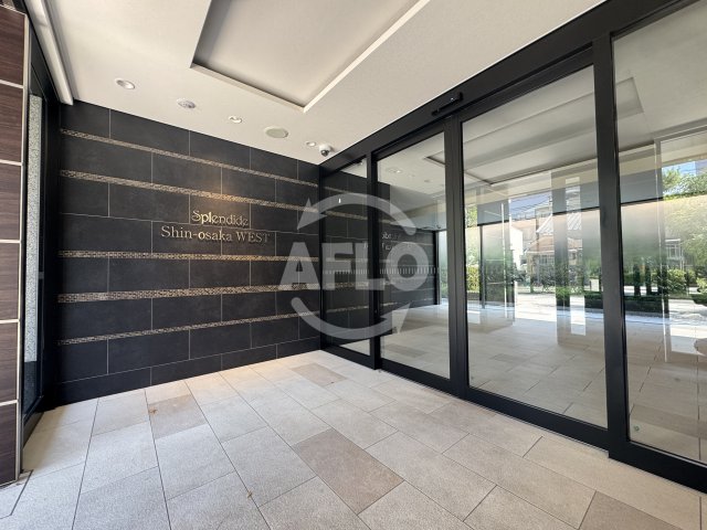 エントランス　スプランディッド新大阪WEST　エントランス