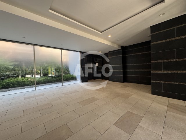 ロビー　スプランディッド新大阪WEST　ロビー