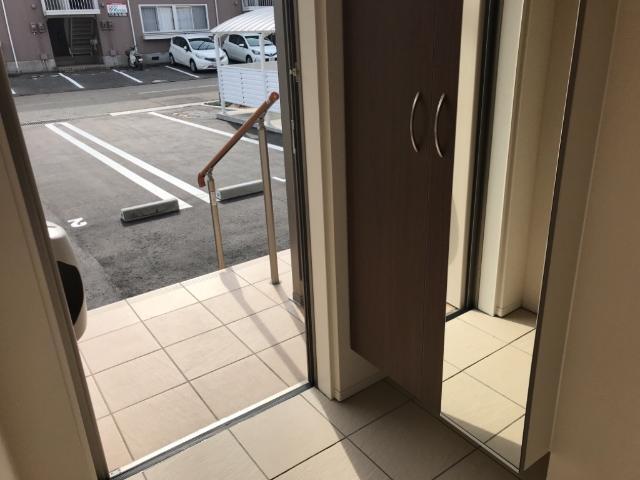 玄関　玄関