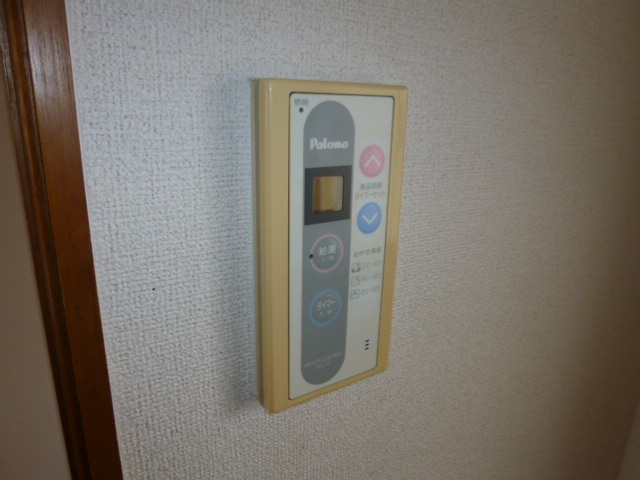 その他設備　給湯リモコン