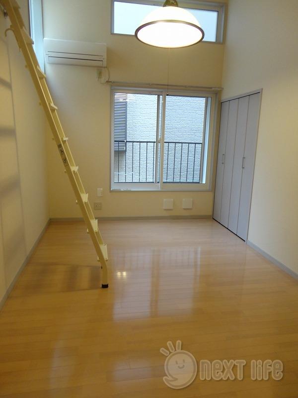 居室・リビング　ロッシェル北里2号棟の内装