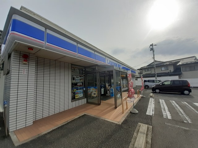 コンビニ　ローソン多賀城東田中店（コンビニ）まで750m