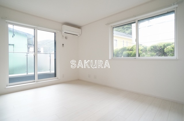 居室・リビング　使いやすい形の為、レイアウトを楽しめます♪