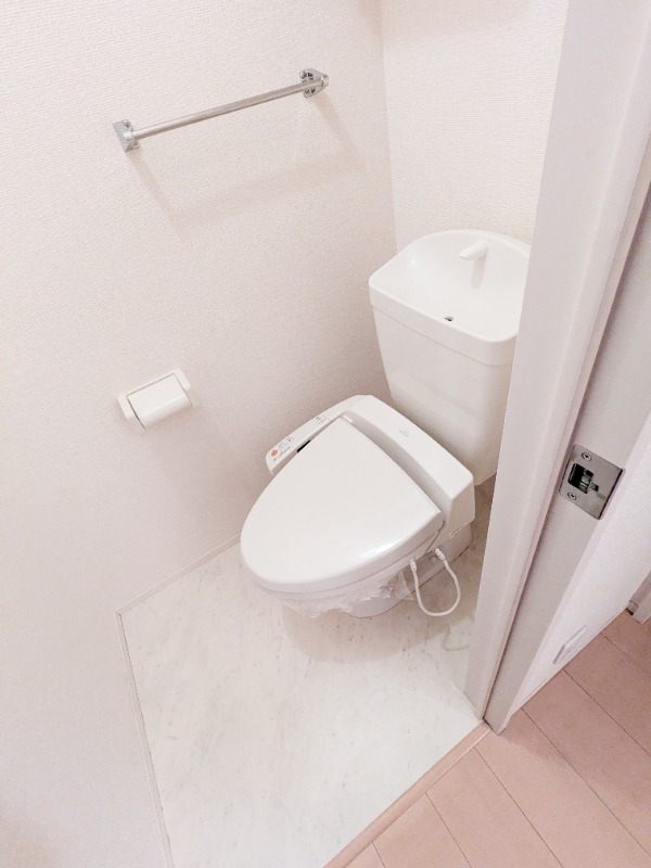 トイレ　図面と現状に相違がある場合には現状を優先