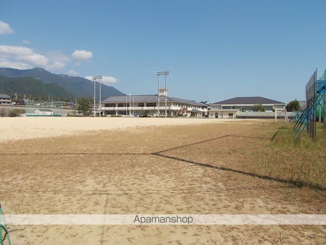 小学校　木戸小学校（小学校）まで180m