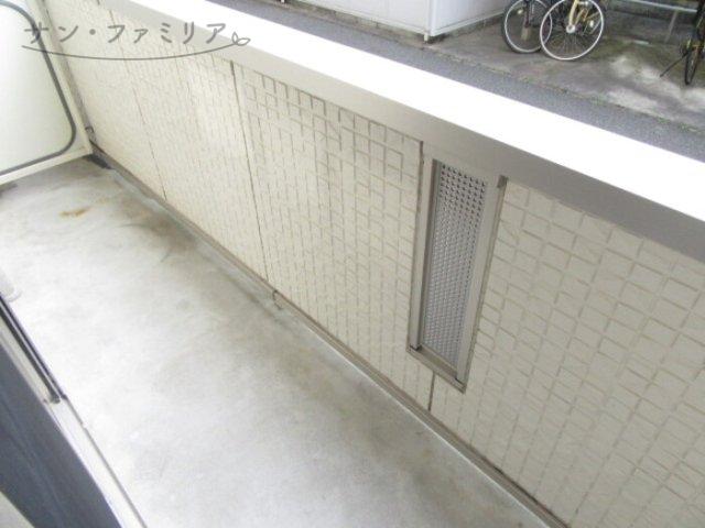 バルコニー　同一物件別部屋写真