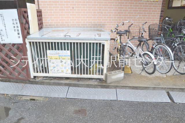 その他　敷地内ゴミステーション