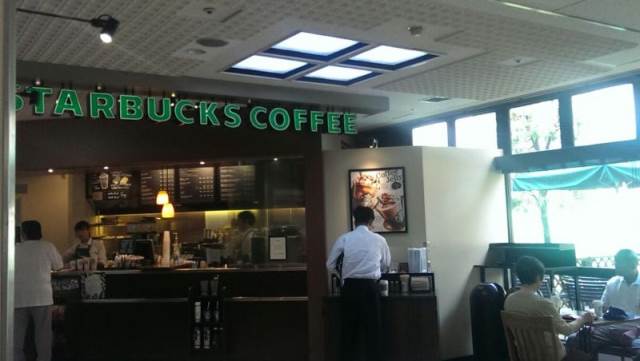 飲食店　スターバックスコーヒー岡山大学病院店（飲食店）まで633m