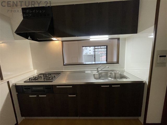 キッチン　人気のカウンターキッチンです♪３口ガスコンロ付き♪