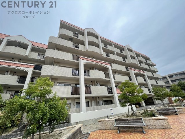 建物外観　オートロック付きで安心！宅配BOX付で便利！