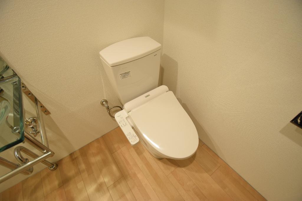 トイレ　シャワー付トイレ