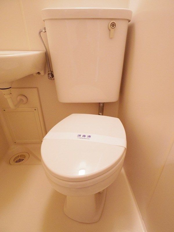トイレ　※同仕様写真