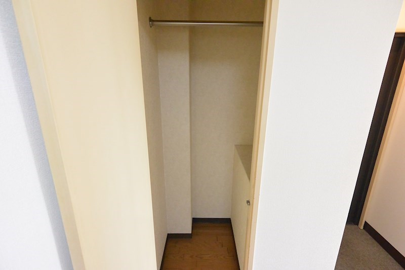 収納　キッチン横