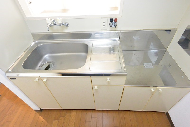 キッチン　2口ガスコンロ設置可能