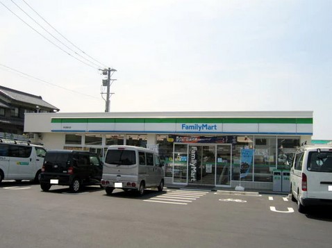 コンビニ　ファミリーマート 幸田菱池店（コンビニ）まで412m