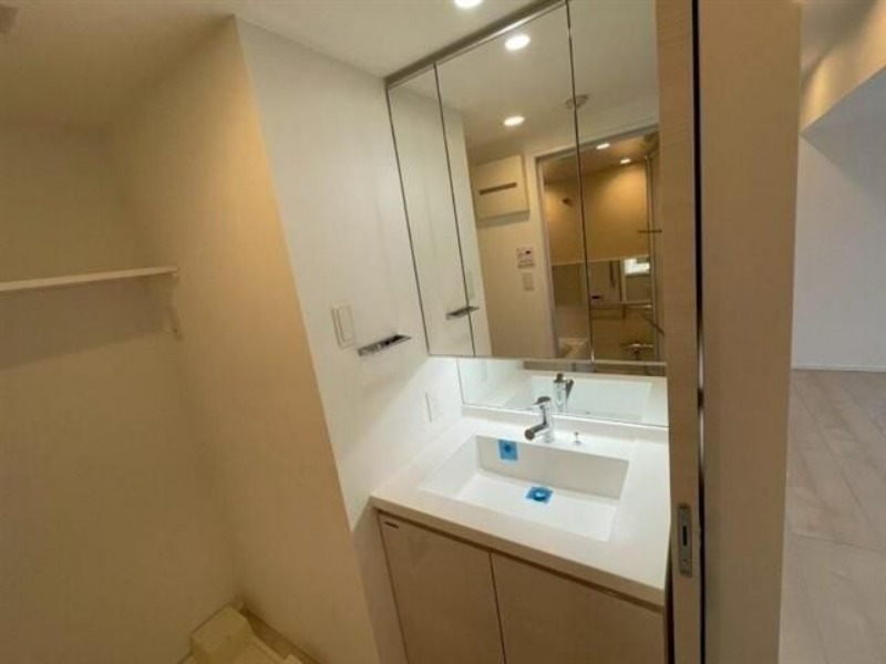 洗面設備　AXAS-IARETH西大島