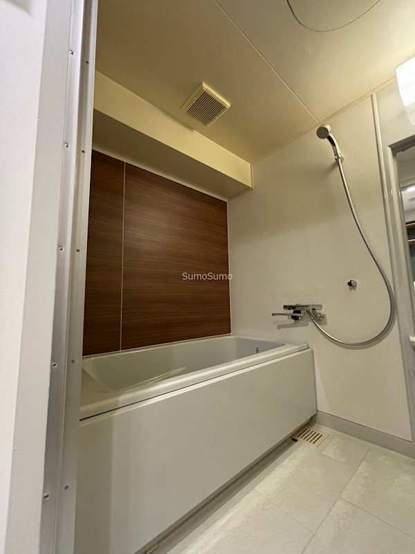 バス・シャワールーム　ゆったり過ごせるお風呂です