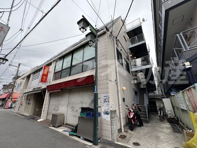 建物外観　落ち着いた雰囲気の外観です