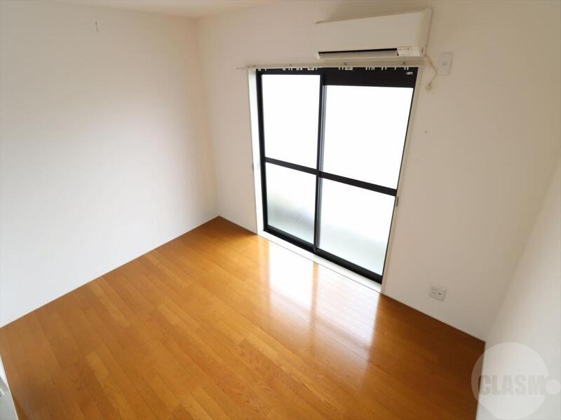 居室・リビング　６帖の洋室