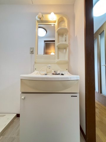 洗面設備　詳細は、RISUMO江坂本店までお問合せください♪