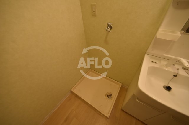 洗面設備　ドーム１番館　室内洗濯機置場