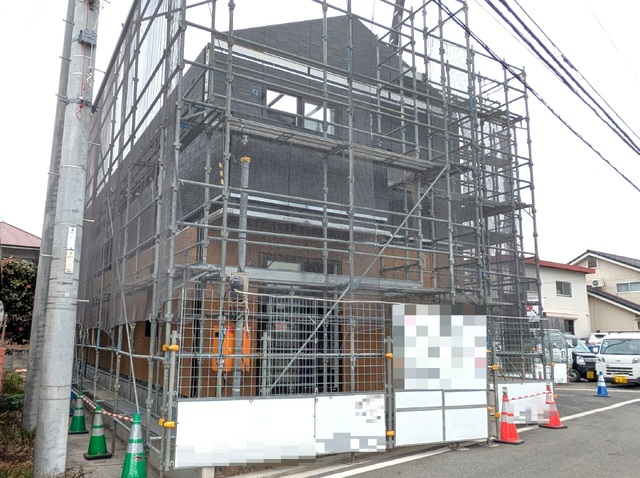 建物外観　建築中