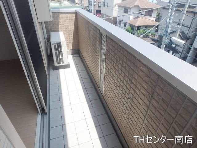 バルコニー　同シリーズ