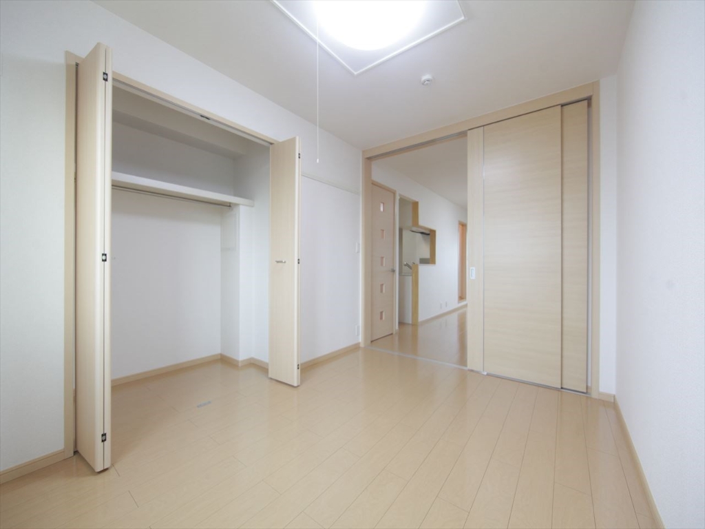 その他部屋・スペース　洋室6帖　クローゼット付（収納充実してます）