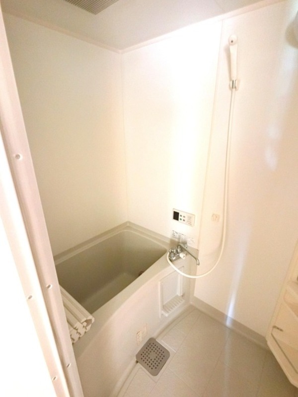 バス・シャワールーム　図面と現状に相違がある場合には現状を優先