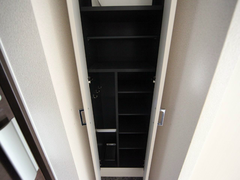 玄関　玄関　シューズボックス（収納充実してます）