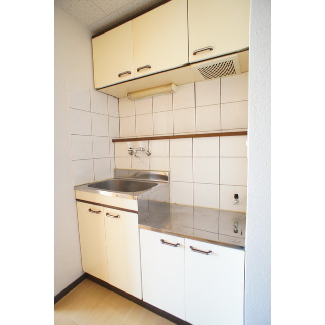 キッチン　キレイにメンテナンスされています