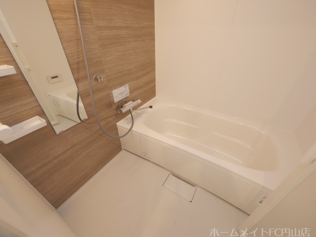 S-RESIDENCE二十四軒avelisの風呂写真