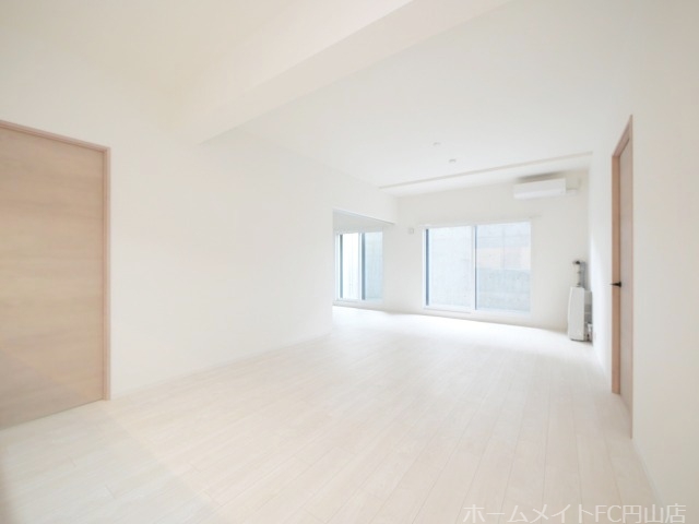 S-RESIDENCE二十四軒avelisの居間写真