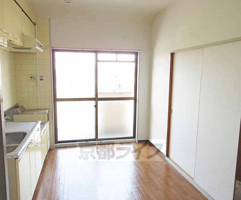 居室・リビング　とっても綺麗なお部屋です・