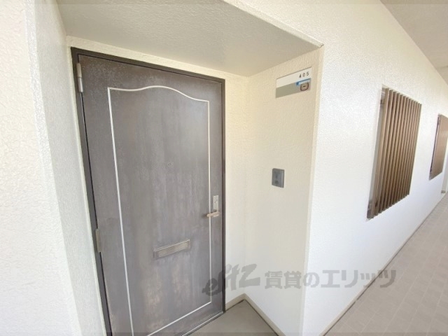 玄関　インターホン