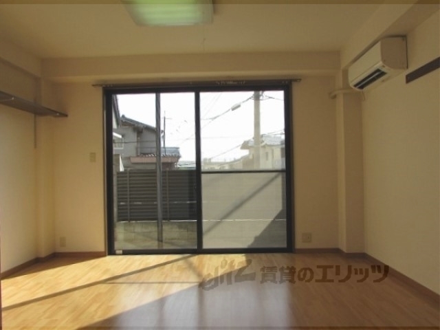 居室・リビング　洋室