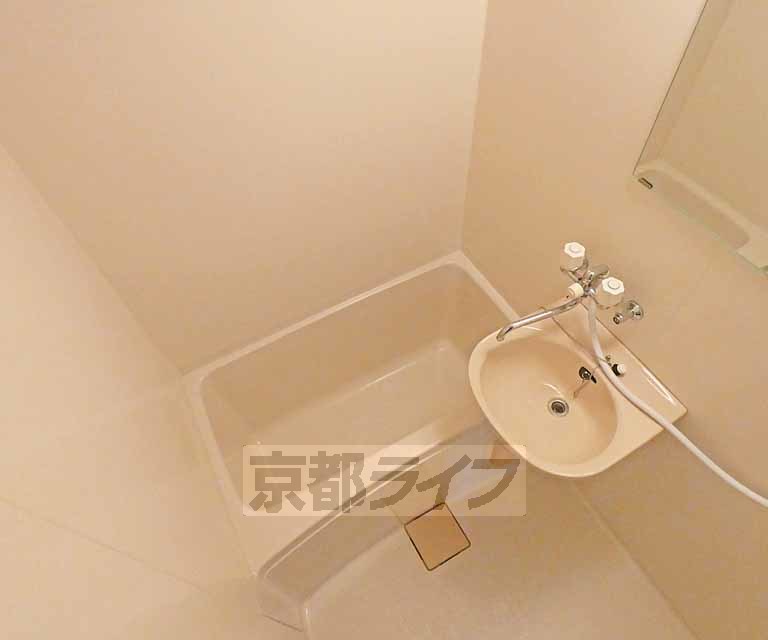 バス・シャワールーム　お風呂です