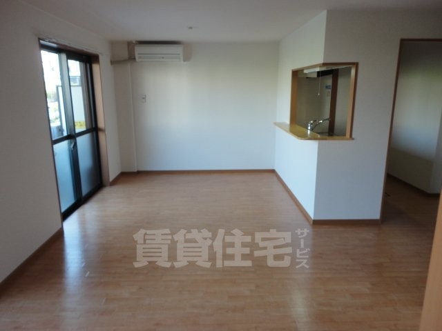 居室・リビング　リビング