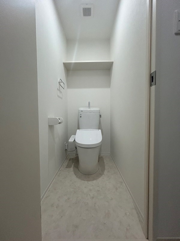 トイレ　※別号室参考写真