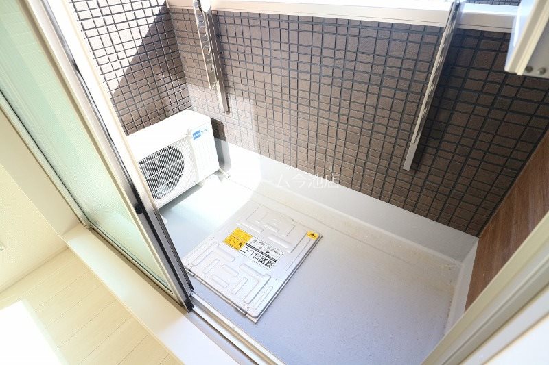 バルコニー　バルコニー　同仕様写真