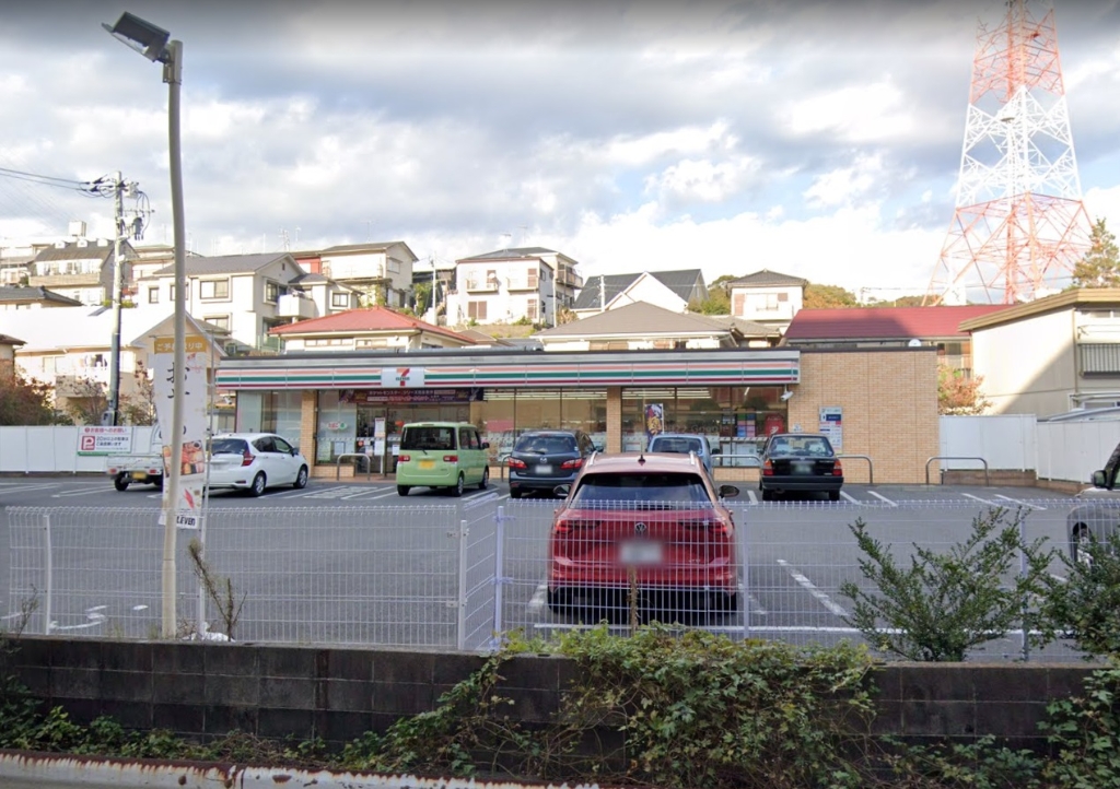 コンビニ　セブンイレブン 鎌倉大船6丁目店（コンビニ）まで659m