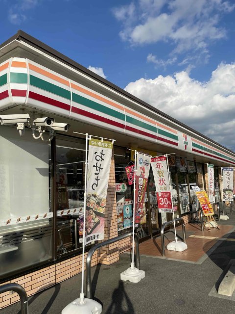 コンビニ　セブン－イレブン　社梶原店（コンビニ）まで500m
